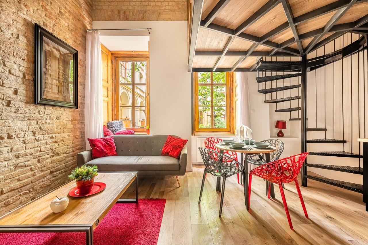 Liszt Designer 2Bedroom Center Apartment Budapest Luaran gambar