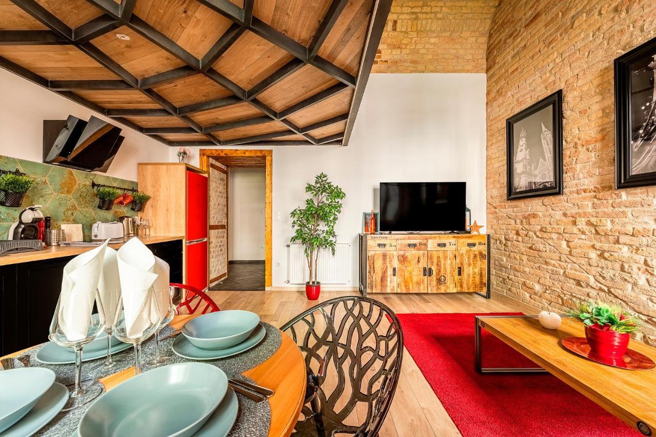 Liszt Designer 2Bedroom Center Apartment Budapest Luaran gambar