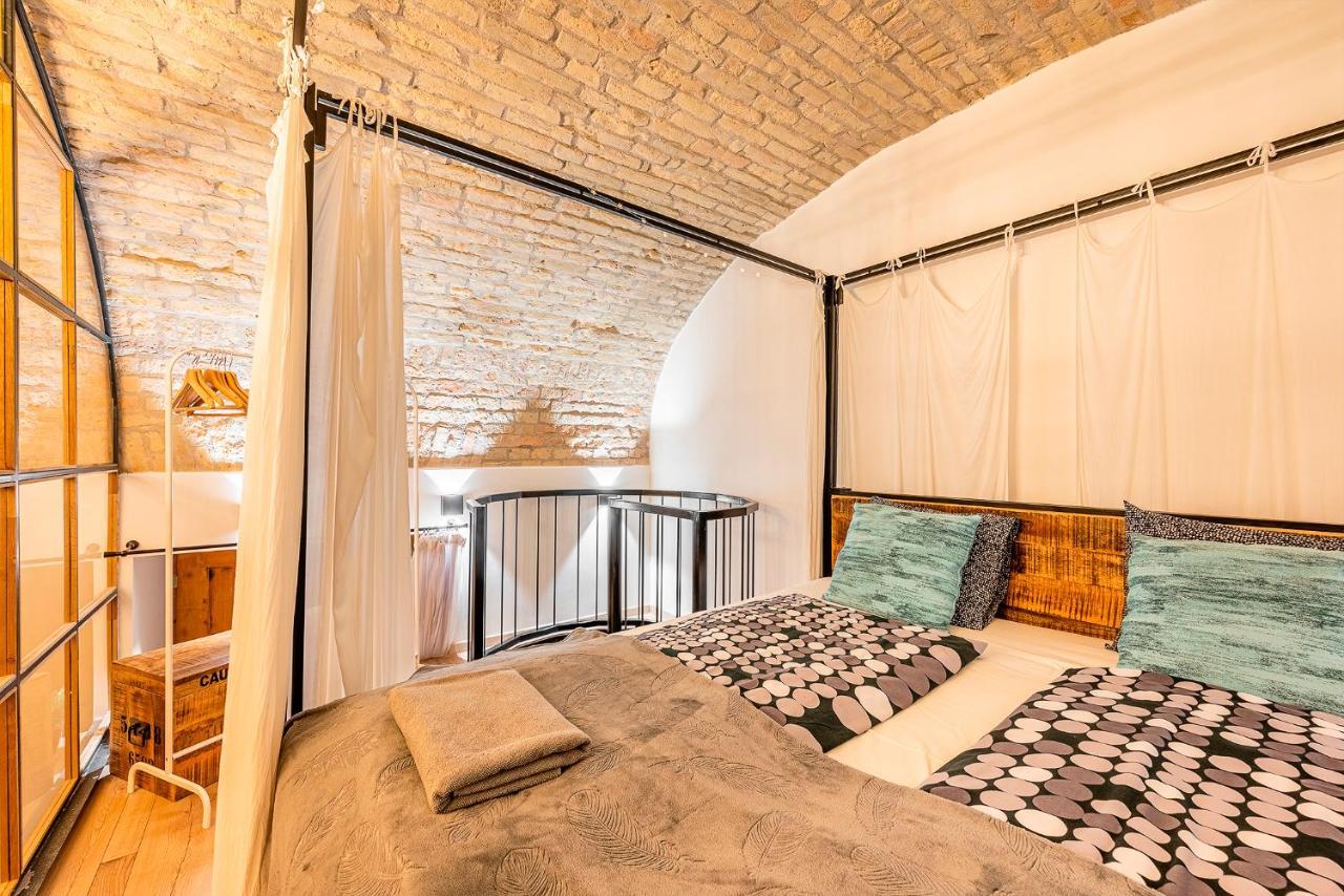 Liszt Designer 2Bedroom Center Apartment Budapest Luaran gambar